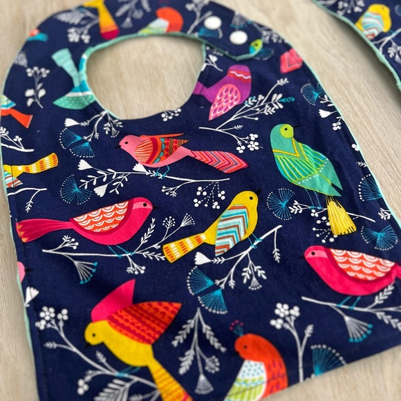 NEW 🪡 Handmade Sweet Birds Bib & Burp Cloth Set - Handmade Baby Gift Set - Picture 6 of 6